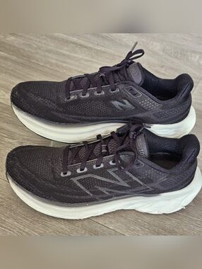 B9 Size 11 - New Balance Fresh Foam X 1080v13 Black White